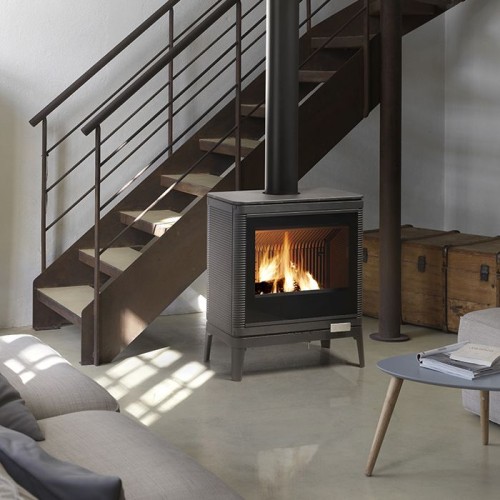 Invicta Kazan GA 9 kW czarne zdobienie szyby