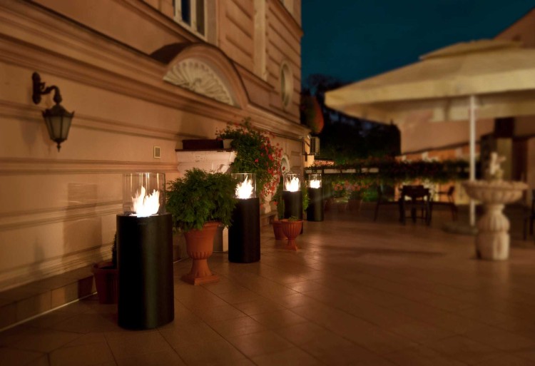 Totem-Commerce-Pod-Orlem-Hotel-Bydgoszcz-Poland-2.jpeg