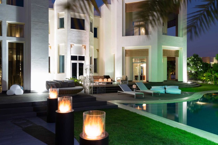 Totem-CommercePrivate-Villa-Emirates-Hills-Dubai-Bishop-Design-LLC.jpeg