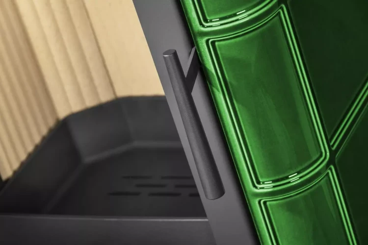 Piec kaflowy Romotop Siena N01 kolor kafli 19301 - widok na palenisko.webp