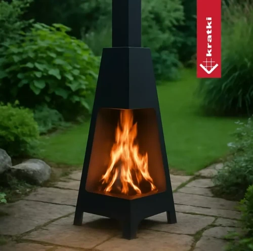 Kominek ogrodowy Pylos w ogrodzie.webp