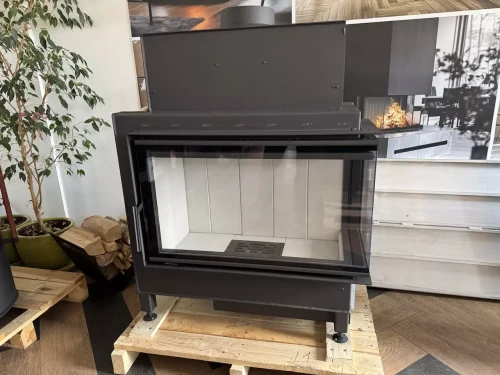 Wkład Heat R 4G S 81 51 40 24 w salonie Extrakominki, widok z frontu