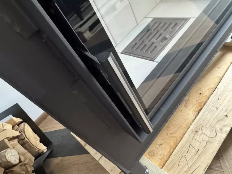 Wkład Heat R 4G S 81 51 40 24 w salonie Extrakominki - klamka