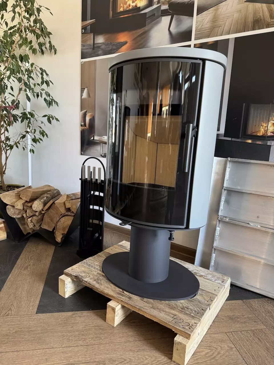 Koza obrotowa Laredo w płocki salonie Extrakominki