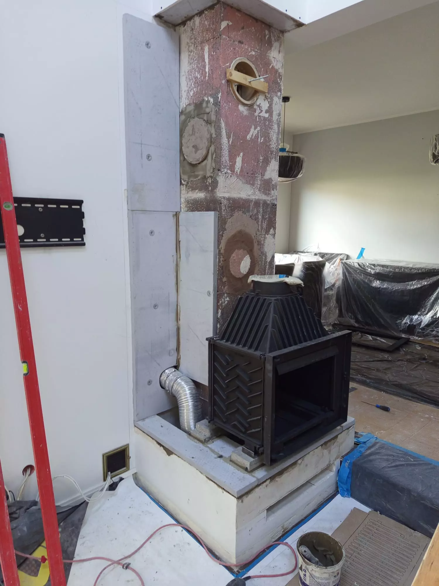 Montaż kominka Zuzia 15 kW